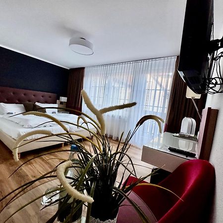 באד אוראך Flair Hotel Vier Jahreszeiten מראה חיצוני תמונה