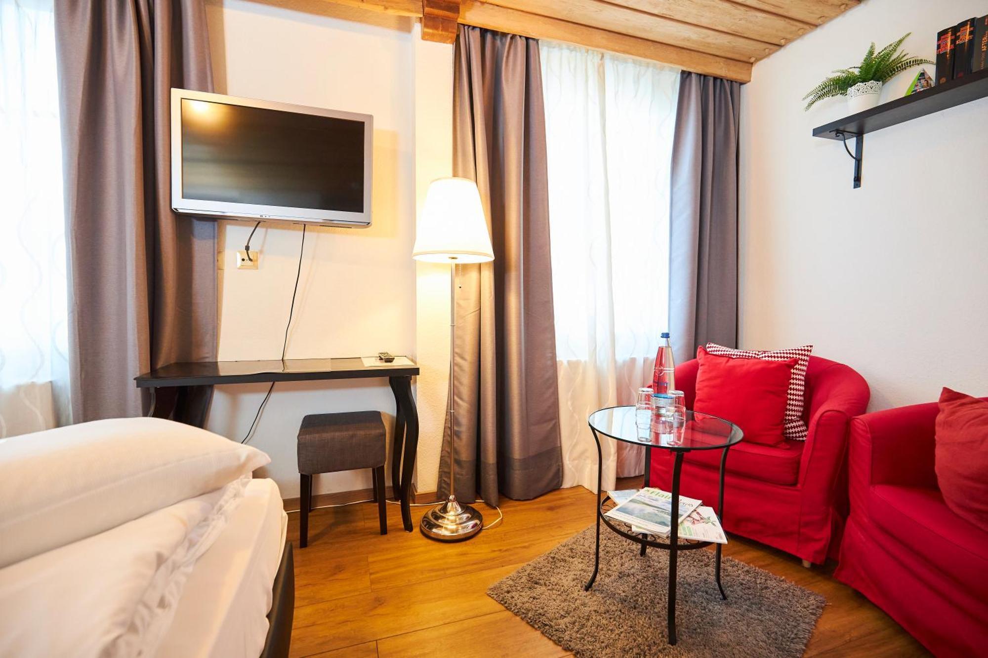 באד אוראך Flair Hotel Vier Jahreszeiten מראה חיצוני תמונה