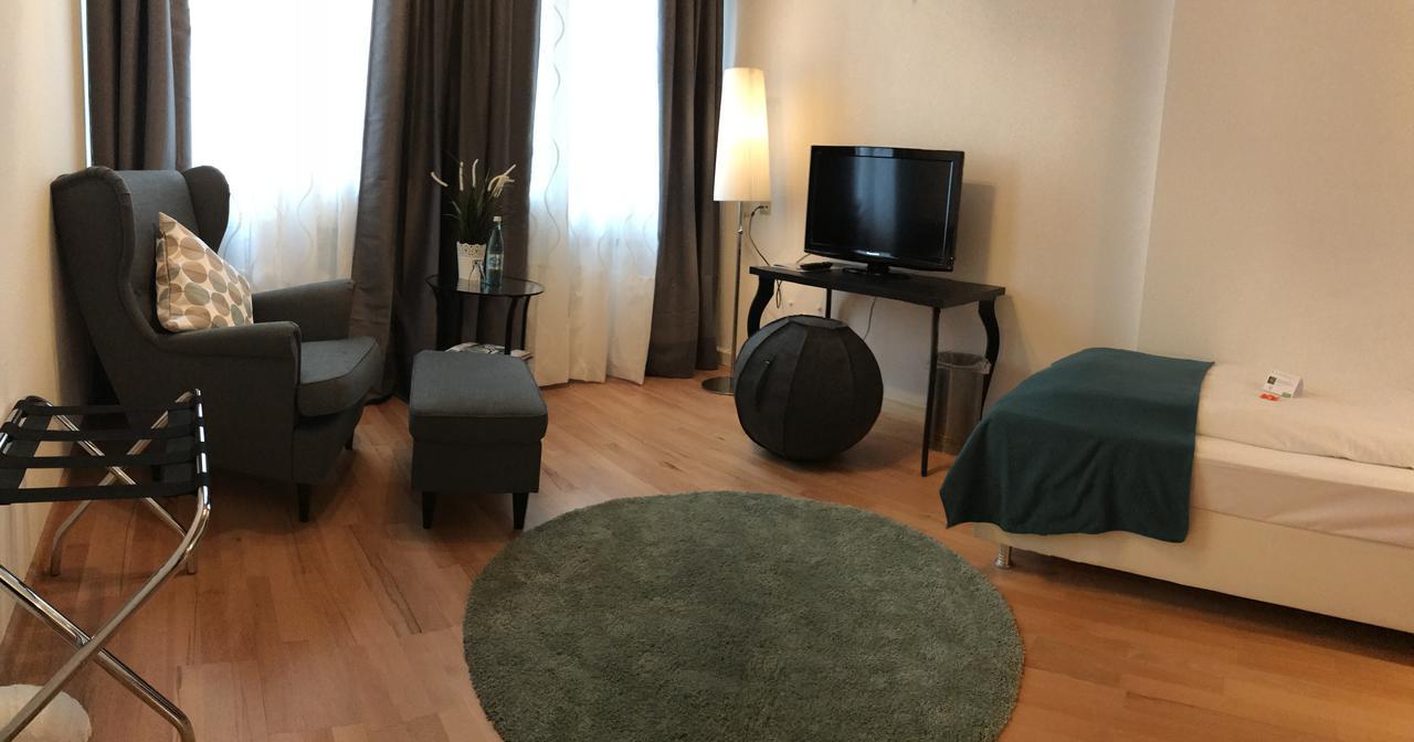 באד אוראך Flair Hotel Vier Jahreszeiten מראה חיצוני תמונה