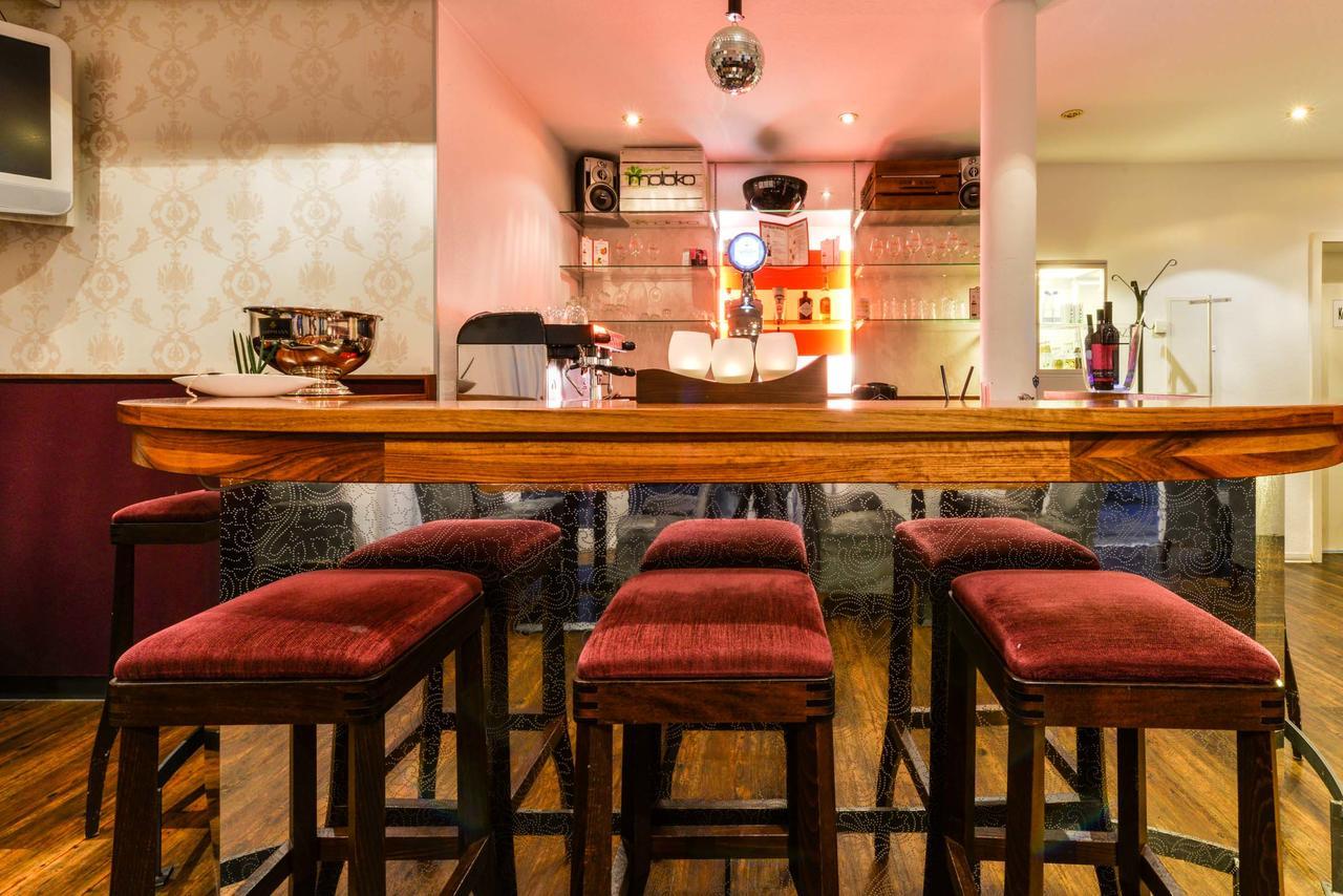 באד אוראך Flair Hotel Vier Jahreszeiten מראה חיצוני תמונה