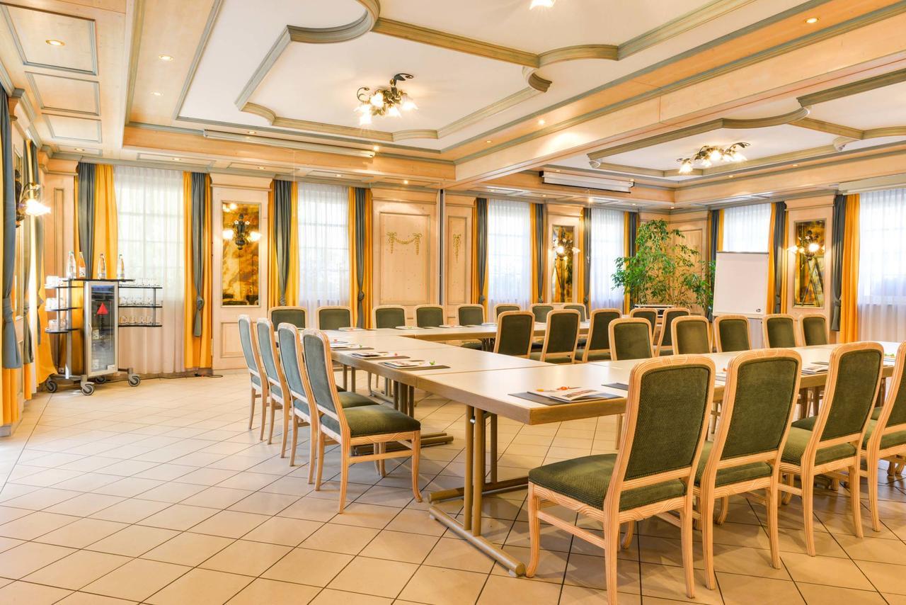 באד אוראך Flair Hotel Vier Jahreszeiten מראה חיצוני תמונה